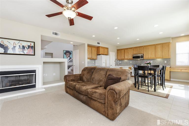 2843 Olivewood Ln, Vallejo, CA 94591 photo 5