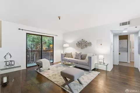 711 S Bayshore Blvd #4, San Mateo, CA 94401