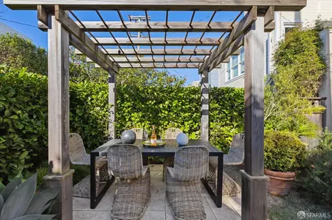 Exterior - 3343 Pierce St, San Francisco, CA 94123 photo 5 of 7