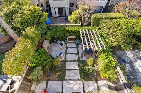Exterior - 3343 Pierce St, San Francisco, CA 94123 photo 2 of 7