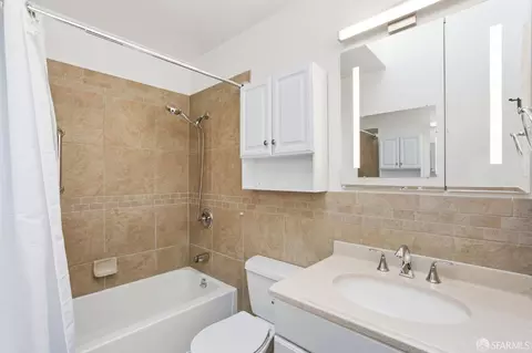 Bath - 76 Getz St, San Francisco, CA 94112 photo 5 of 6