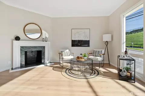 Living - 2030 Ortega St, San Francisco, CA 94122 photo 4 of 8