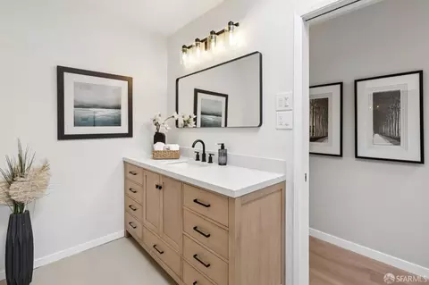 Bath - 2030 Ortega St, San Francisco, CA 94122 photo 1 of 7