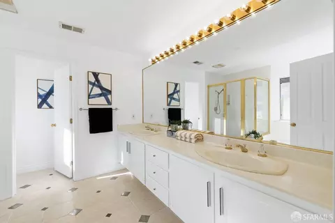 Bath - 116 Blackpool Ct, Danville, CA 94506 photo 1 of 3