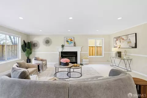Living - 116 Blackpool Ct, Danville, CA 94506 photo 4 of 6