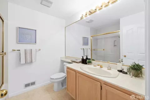 Bath - 116 Blackpool Ct, Danville, CA 94506 photo 3 of 3