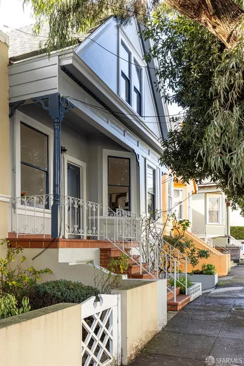 Exterior - 150 College Ave, San Francisco, CA 94112 photo 5 of 5