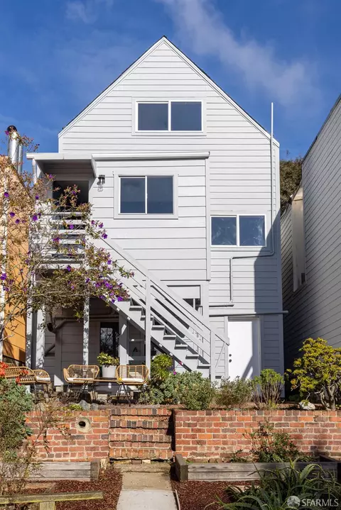 Exterior - 150 College Ave, San Francisco, CA 94112 photo 1 of 5