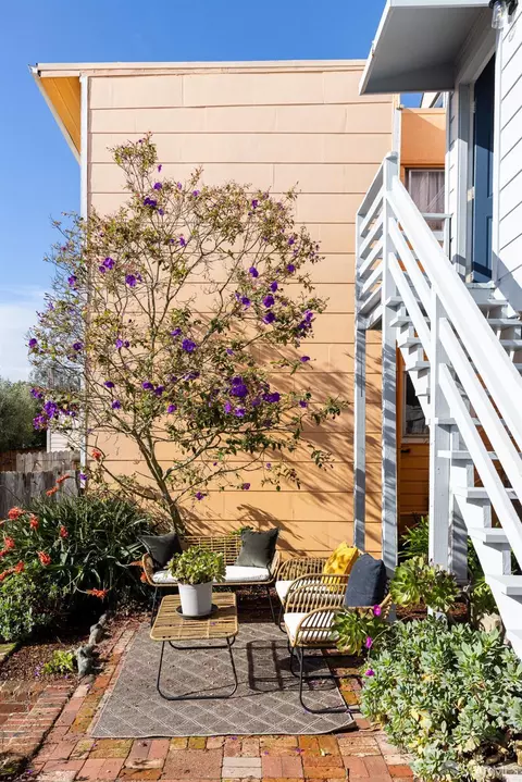 Exterior - 150 College Ave, San Francisco, CA 94112 photo 2 of 5