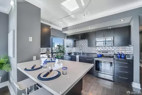 88 E San Fernando St #1002, San Jose, CA 95113