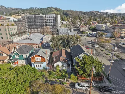View/Area - 2543 Chilton Way, Berkeley, CA 94704 photo 2 of 16