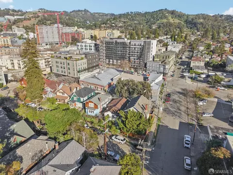 View/Area - 2543 Chilton Way, Berkeley, CA 94704 photo 4 of 16