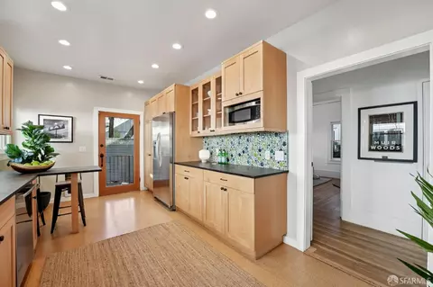 Kitchen - 2543 Chilton Way, Berkeley, CA 94704 photo 3 of 9