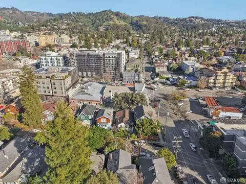 View/Area - 2543 Chilton Way, Berkeley, CA 94704 photo 5 of 16