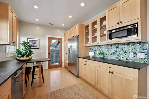 Kitchen - 2543 Chilton Way, Berkeley, CA 94704 photo 4 of 9