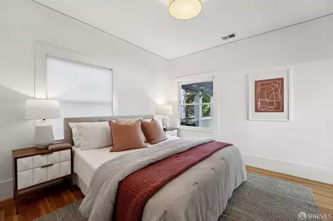 Bedroom - 2543 Chilton Way, Berkeley, CA 94704 photo 4 of 8