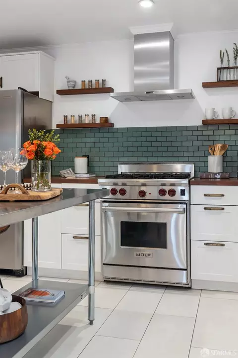Kitchen - 739 Congo St, San Francisco, CA 94131 photo 4 of 6