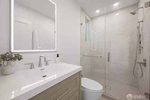 Bath - 284 32nd Ave, San Francisco, CA 94121 photo 4 of 6