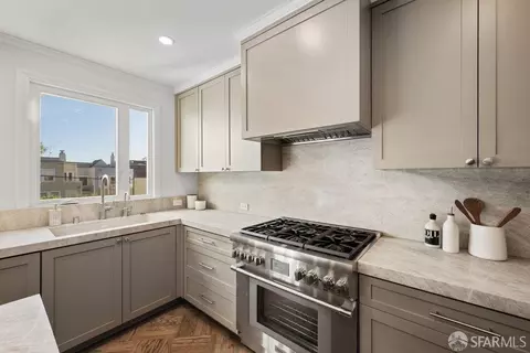 Kitchen - 284 32nd Ave, San Francisco, CA 94121 photo 8 of 12