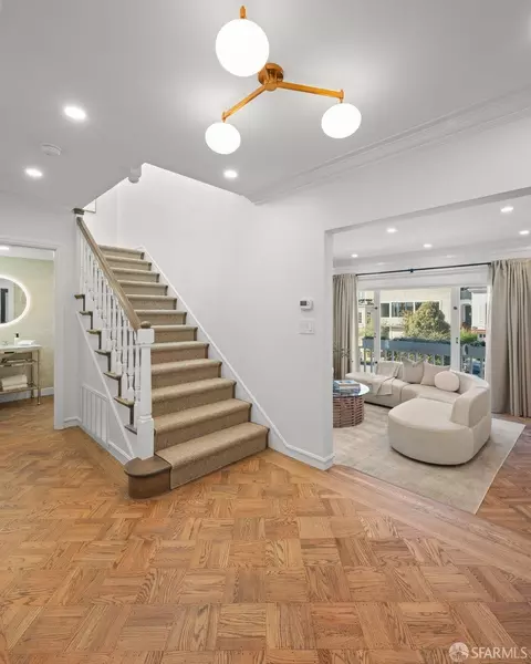 Entry Way - 284 32nd Ave, San Francisco, CA 94121 photo 3 of 11