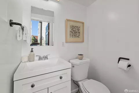 Bath - 327 Caselli Ave, San Francisco, CA 94114 photo 2 of 2