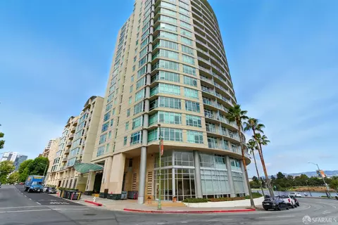 1 Lakeside Dr #1006, Oakland, CA 94612