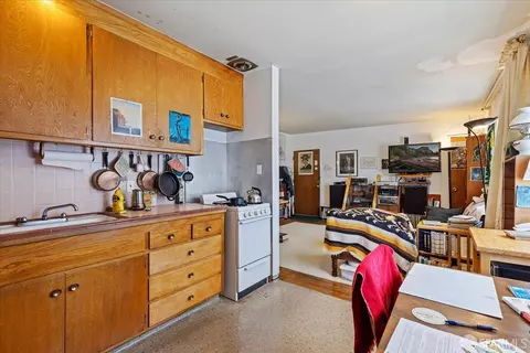 Kitchen - 2243 Ashby Ave, Berkeley, CA 94705 photo 13 of 15