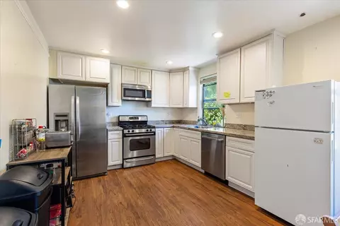 Kitchen - 2243 Ashby Ave, Berkeley, CA 94705 photo 5 of 15