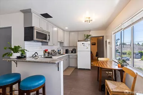 Kitchen - 2243 Ashby Ave, Berkeley, CA 94705 photo 8 of 15