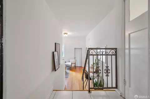 Entry Way - 324 Gennessee St, San Francisco, CA 94112 photo 5 of 5