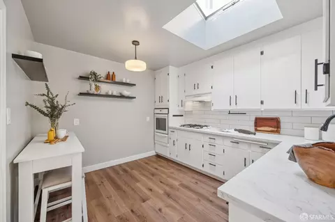 Kitchen - 324 Gennessee St, San Francisco, CA 94112 photo 3 of 5