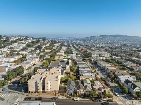 View/Area - 324 Gennessee St, San Francisco, CA 94112 photo 2 of 5