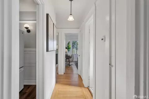 Entry Way - 324 Gennessee St, San Francisco, CA 94112 photo 3 of 5