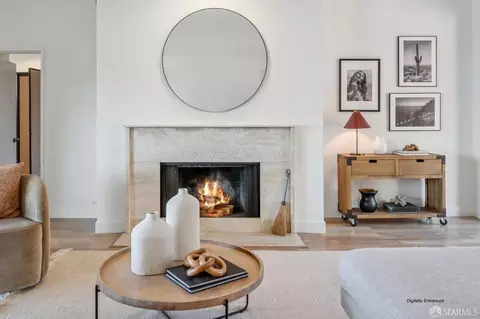 Living - 640 Davis St #24, San Francisco, CA 94111 photo 1 of 5