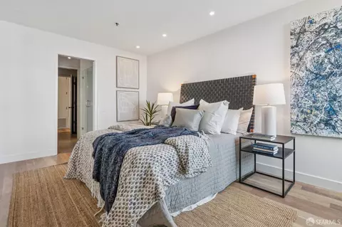 Bedroom - 640 Davis St #24, San Francisco, CA 94111 photo 6 of 7