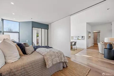 Bedroom - 640 Davis St #24, San Francisco, CA 94111 photo 5 of 7