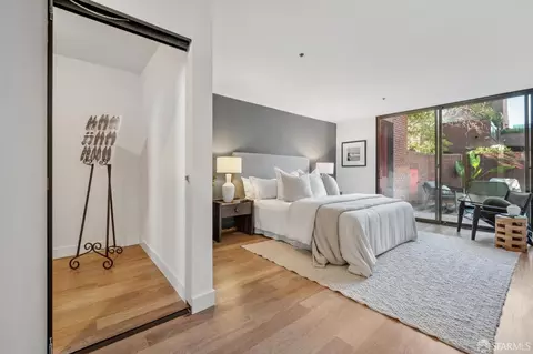 Bedroom - 640 Davis St #24, San Francisco, CA 94111 photo 1 of 7