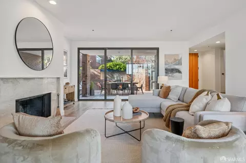 Living - 640 Davis St #24, San Francisco, CA 94111 photo 4 of 5