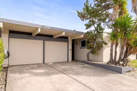 275 Puffin Ct, Foster City, CA 94404