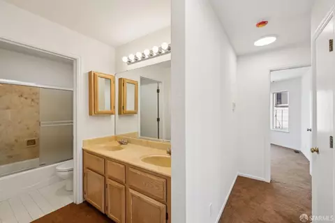 Entry Way - 567 Edna St, San Francisco, CA 94112 photo 6 of 7