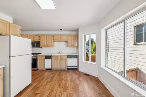 Kitchen - 567 Edna St, San Francisco, CA 94112 photo 5 of 6