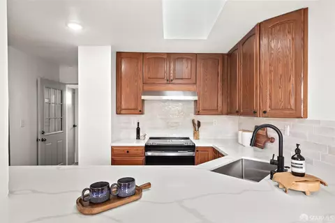 Kitchen - 121 Beachview Ave, Pacifica, CA 94044 photo 2 of 5