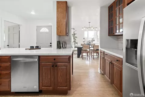 Kitchen - 121 Beachview Ave, Pacifica, CA 94044 photo 3 of 5