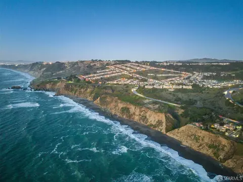 View/Area - 121 Beachview Ave, Pacifica, CA 94044 photo 9 of 11