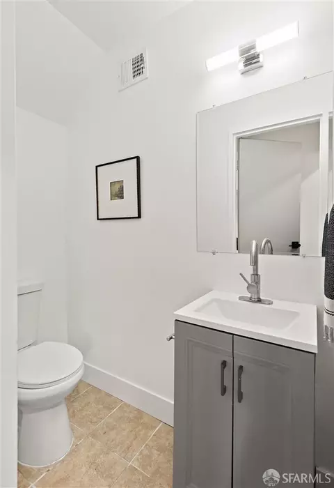 Bath - 121 Beachview Ave, Pacifica, CA 94044 photo 6 of 7