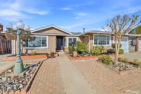 2671 Hawthorne Ave, Hayward, CA 94545