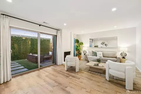 1152 Admiralty Ln, Alameda, CA 94502
