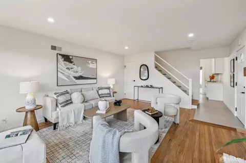Living - 663 Foothill Dr, Pacifica, CA 94044 photo 6 of 9