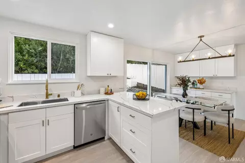 Kitchen - 663 Foothill Dr, Pacifica, CA 94044 photo 1 of 5