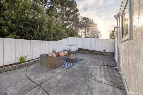 Exterior - 663 Foothill Dr, Pacifica, CA 94044 photo 7 of 9